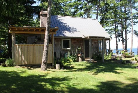 dean ellis metal house hornby island|Immigrant .